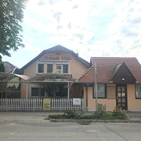 Friends Villa Apartments Hévíz Екстериор снимка