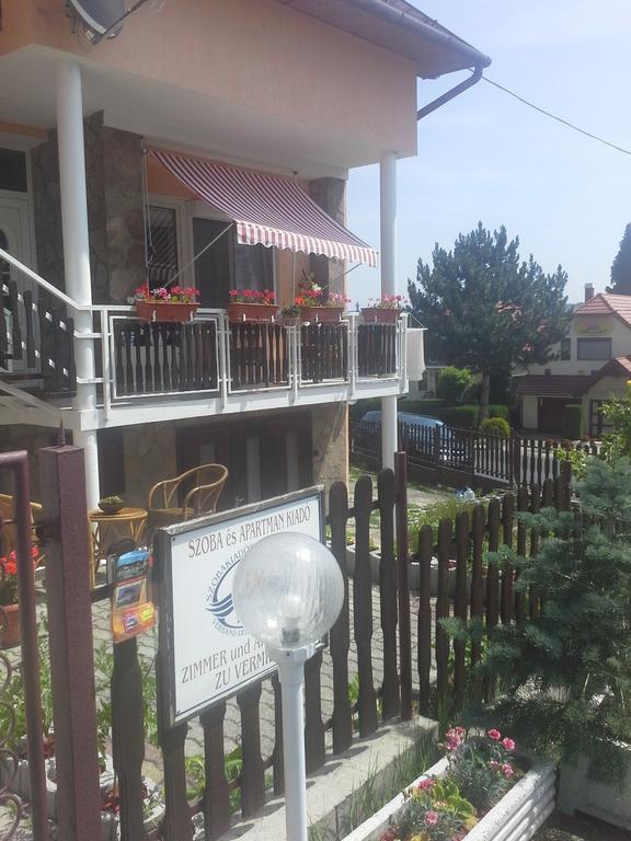 Friends Villa Apartments Hévíz Екстериор снимка