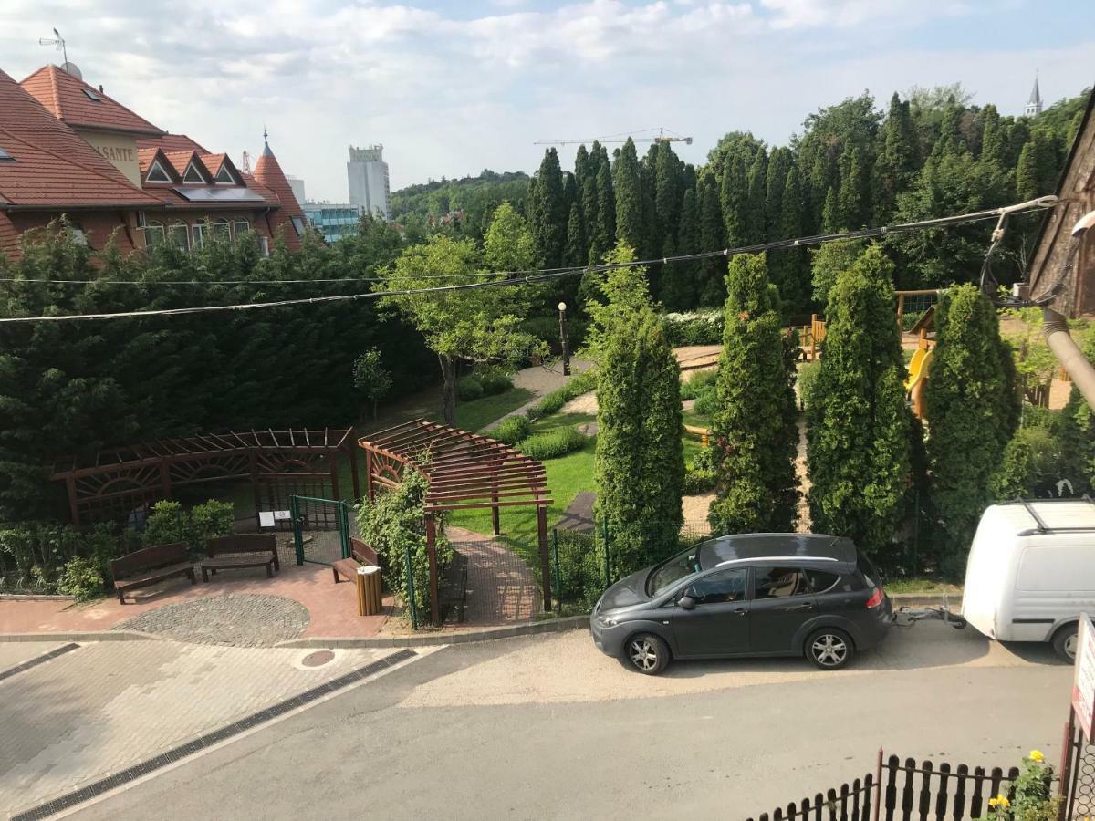 Friends Villa Apartments Hévíz Екстериор снимка